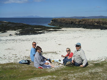 Picnic at Port na Ba